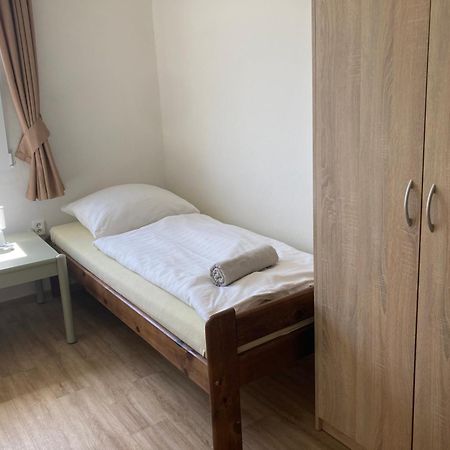 Penzion Cholin Novy Knin Exteriör bild