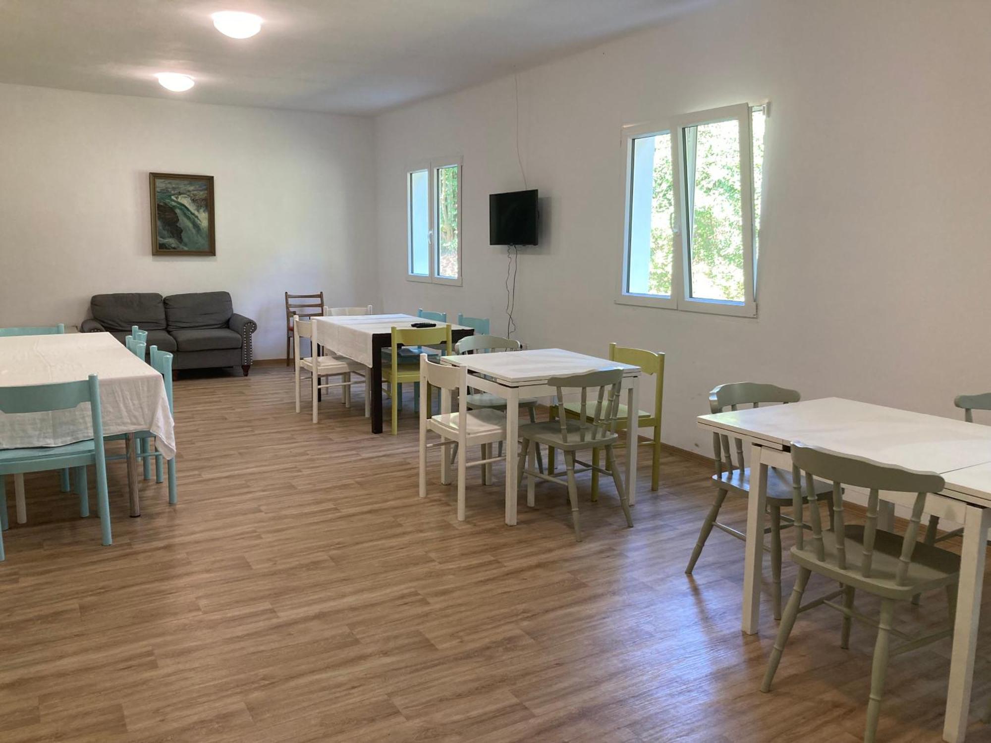 Penzion Cholin Novy Knin Exteriör bild