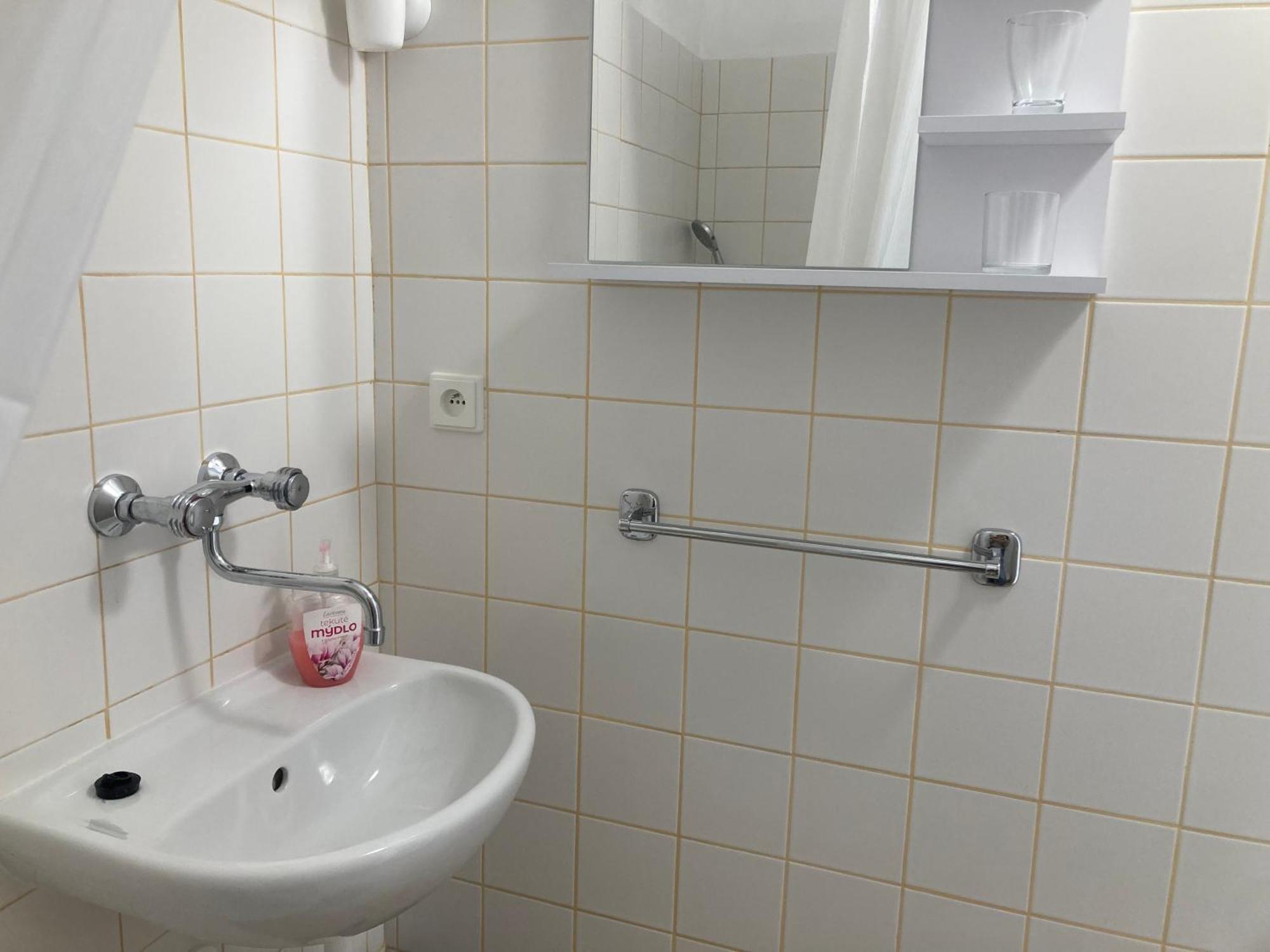 Penzion Cholin Novy Knin Exteriör bild