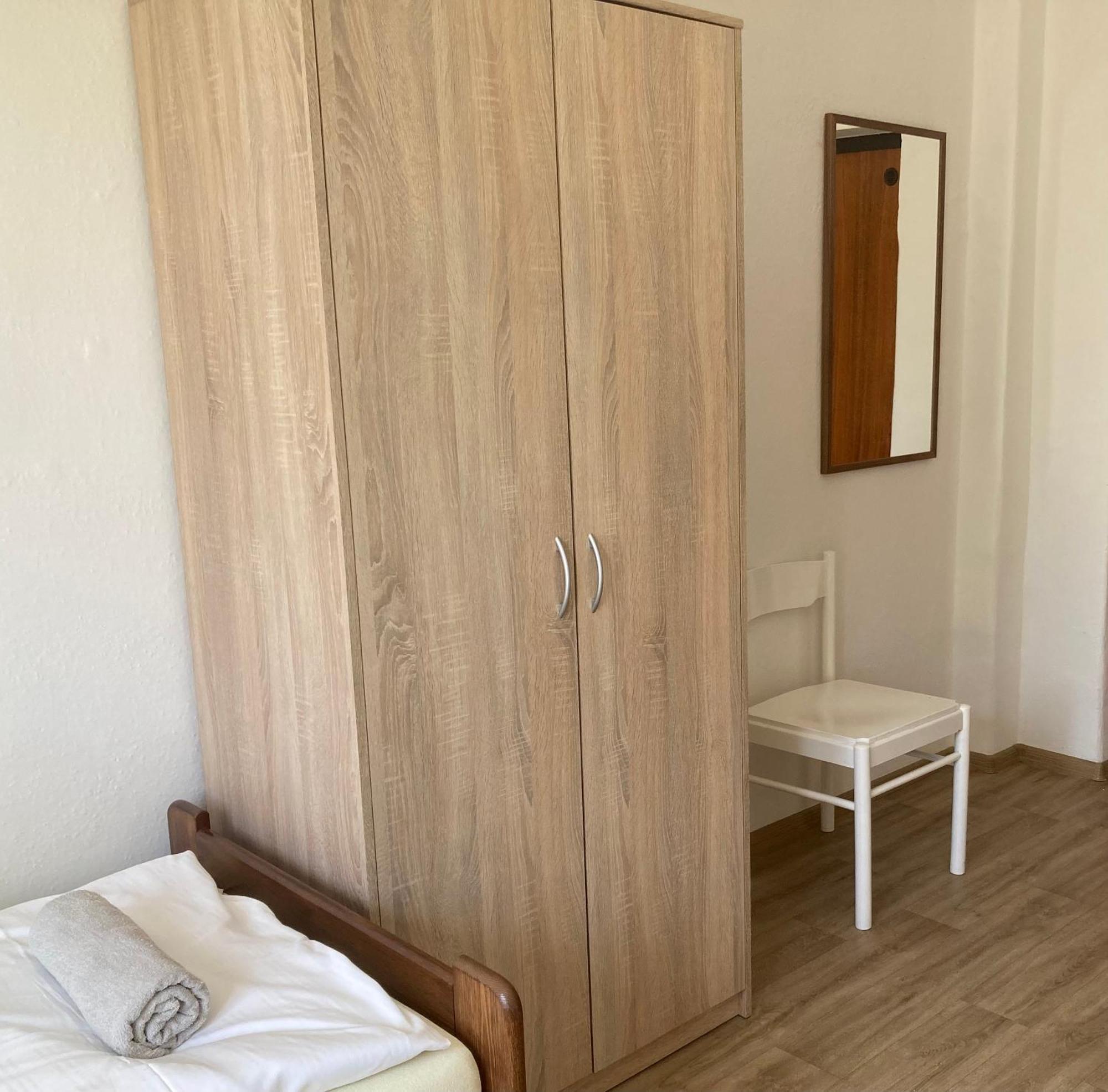 Penzion Cholin Novy Knin Exteriör bild